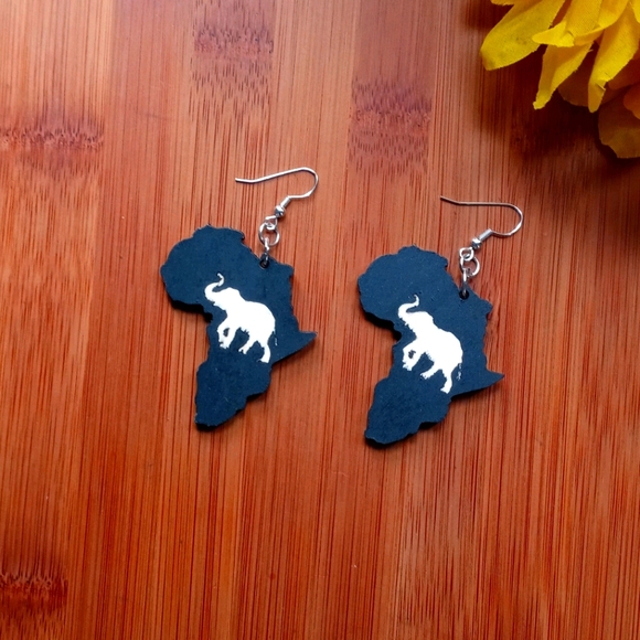 No Brand Jewelry - 1PR Beautiful African Map Elephant Earrings Set